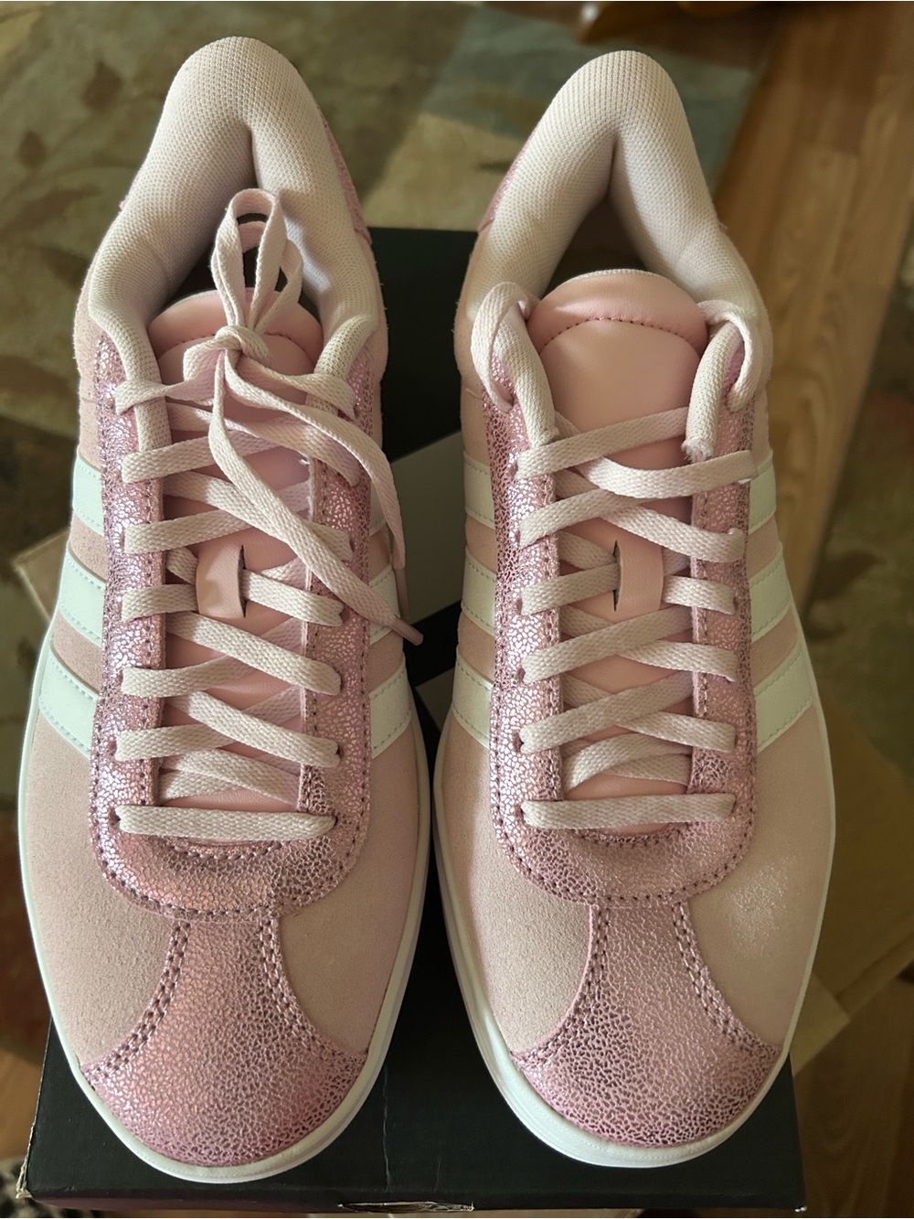 adidas Women’s Light Pink Platform Sneakers with White Stripes size 6.5, new - Picture 3 of 6